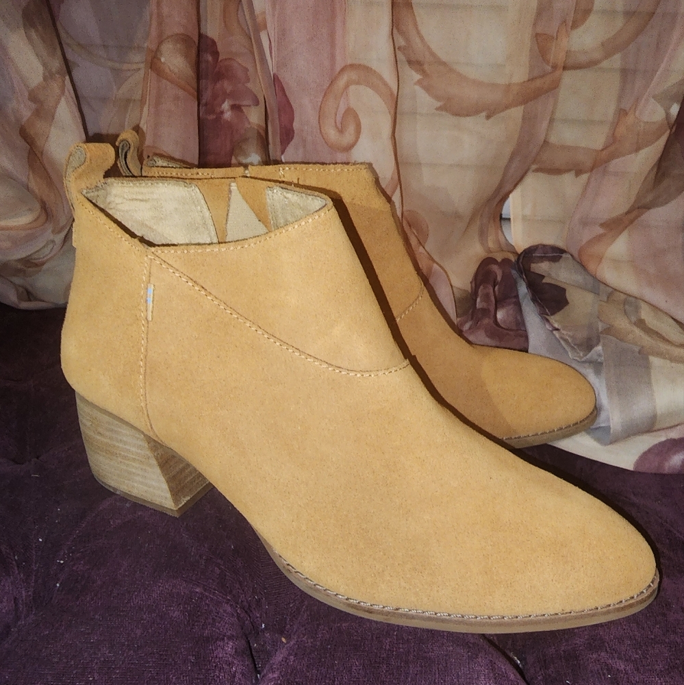 TOMS suede ankle boots